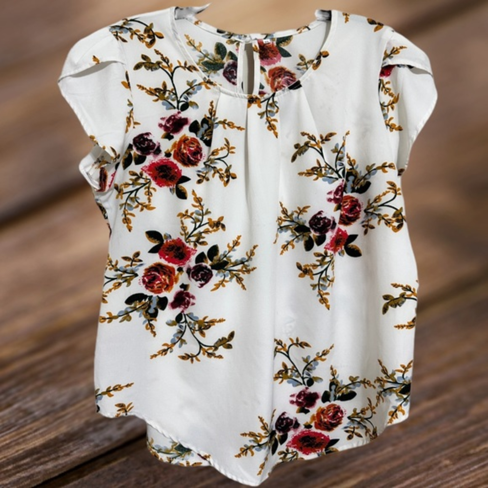 SHEIN Clasi Floral Print Petal Sleeve Fold‎ Pleated Detail Blouse